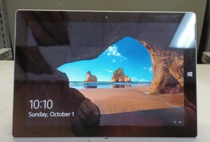 Microsoft Surface 3 10.8" Intel Atom X7-28700 4GB RAM 64GB SSD Windows 10 "B" - Picture 1 of 4