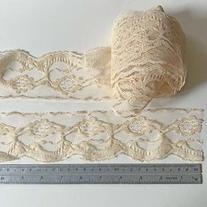 Borde de cinta de encaje blanco roto crudo de 8 yardas X 2-1/2 pulgadas para costura artesanal - Imagen 1 de 5