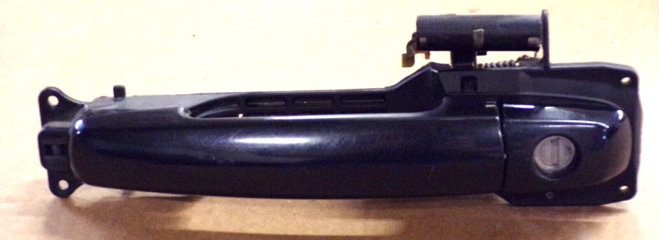 2007 suzuki sx4 дверная ручка (водитель спереди) 2007-2013 - Изображение 1 из 3