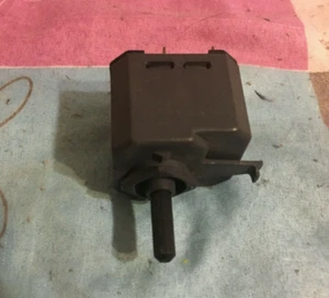 Kenmore Dryer Buzzer Switch 3398093 - Picture 1 of 2