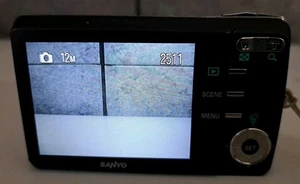 Sanyo VPC-X1200 12.1 MP Digital Digicam Camera + Charger + Battery - Red - Picture 1 of 4