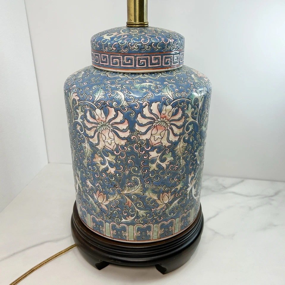 Vtg Frederick Cooper Ginger Jar Lamp Famille Rose Hand-Painted Ceramic 24 In - Image 1 of 4