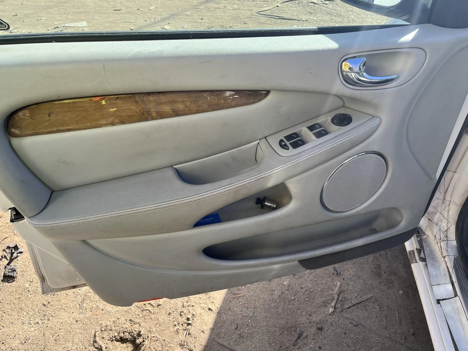 Panel de moldura de puerta delantera izquierda JAGUAR TIPO X 02 03 04 05 06 07 08 Foto 1 de 1