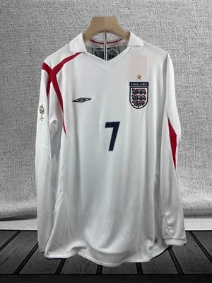 David Beckham #7 England 2005-2006 National Team Long-Sleeve Kit - Image 1 of 4