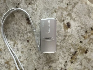 Sony Cyber-shot DSC-U20 2.0MP Digital Camera - Silver FOR PARTS READ - Picture 1 of 7