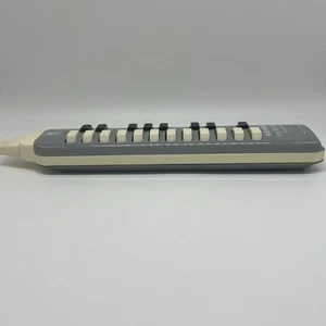 HOHNER Melodica Student - 20 keys - Vintage Made in Germany - W/ Case - Picture 1 of 11