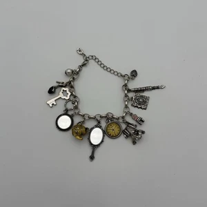 Pulsera vintage Alicia en el País de las Maravillas - - Imagen 1 de 12