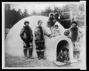Photo:Eskimo family,igloo,Seattle,Washington,Exposition,c1909 - Picture 1 of 1