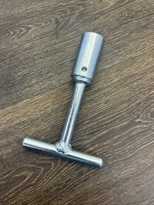 All Steel Penta Wrench, T-Handle - Heavy Duty Lineman Wrench - Non-insulated ... - Picture 1 of 2