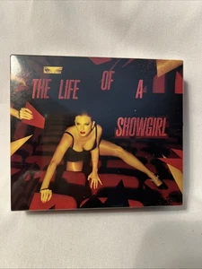The Life Of A Showgirl It’s Frightening Deluxe CD Box Set Taylor Swift In Hand - Imagen 1 de 4
