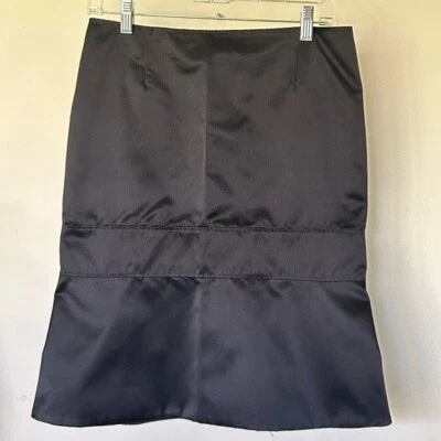 Gianfranco Ferre Vintage Negro Satinado Falda Lápiz Dobladillo Acampanado Talla 40 Talla 4 Foto 1 de 4