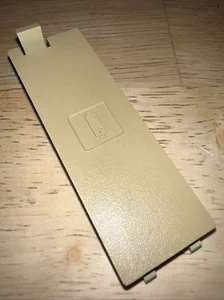 1984 Apple Macintosh 128k Mac 512K EARLY Oryginalny styl Etui na drzwi baterii POKRYWA - Zdjęcie 1 z 4