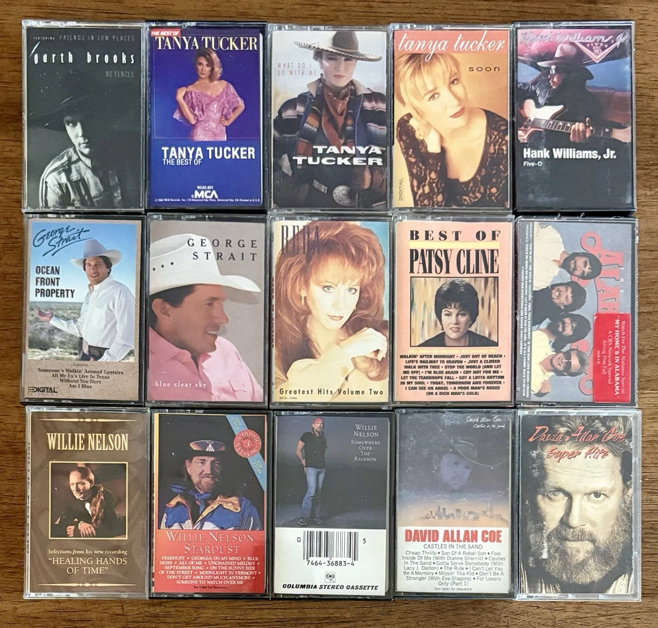 Лот из 15 кассет кантри, б/у, Джордж Стрейт, Вилли Нельсон, Дэвид Аллан Коу - Изображение 1 из 1