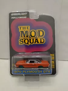 PLYMOUTH GTX 1970 THE MOD SQUAD GREENMACHINE 1:64 GREENLIGHT - Imagen 1 de 2