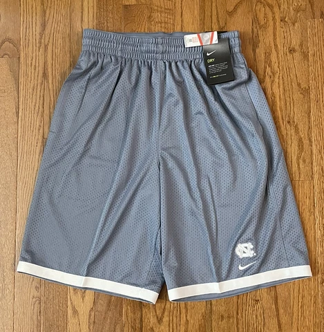 Mens North Carolina Tar Heels UNC Nike Dry Performance Shorts NWT Medium DRI-FIT Cover