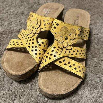 Annie Comfort Yellow Flower Cork Wedge Sandals  sz 7 W - image 1 of 4