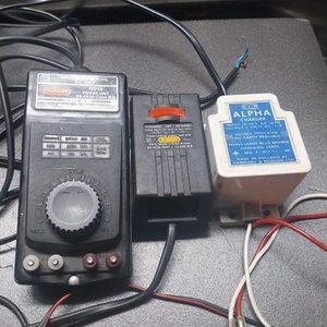 Hornby R914, R913 Controllers and H and M Charger in working condition . - Picture 1 of 4