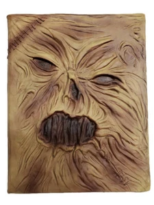 Libro de hechizos Necronomicón Wicca Grimorio lovecraft cthulu cuero látex Halloween - Imagen 1 de 12