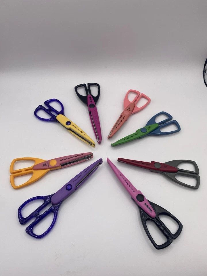 X-Acto & Paper Shapers Edgers Decorative Edge Scissors Scrapbooking Lot of 8 - Image 1 of 4