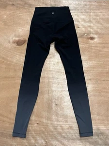 Lululemon Damengröße 6 Wunder Under High-Rise Tight Two Town Ombre schwarz & grau - Bild 1 von 7