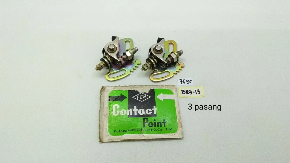 Contact Points Breaker Assy Pair Yamaha YAS1 68 AT1 YA6 YCS1 YL1 CT1 AT2 CS3 - Image 1 of 4