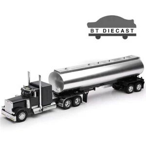 NEW RAY PETERBILT MODEL 379 OIL SILVER TANKER 1/32 BLACK CAB SS-14323A - Picture 1 of 1