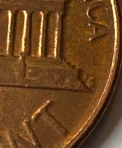 1978 D Penny - Reverse initials FG struck through grease. - Picture 1 of 4