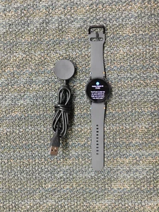 Samsung Galaxy Watch Fe 40 mm débloqué, noir, GPS, LTE, SM-R866 - Photo 1 sur 2