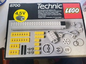 LEGO TECHNIC: Power Pack (8700)- Brand New In Factory Sealed Box