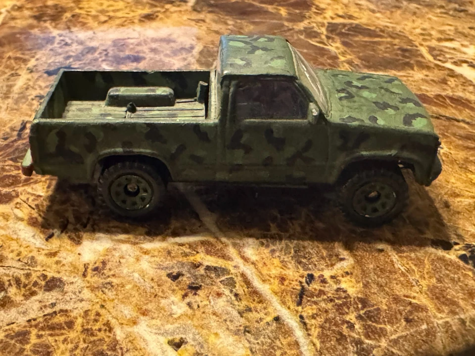 Dodge Dakota 1987 Matchbox camuflaje diecast  Foto 1 de 1