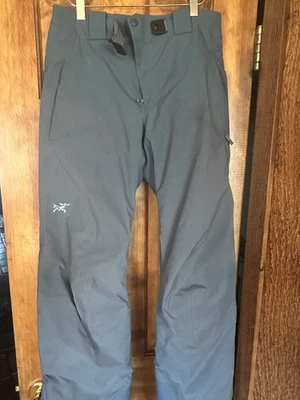 Pantalones de esquí Arc'teryx para hombre aislados Gore-Tex pequeños azul pizarra Foto 1 de 4