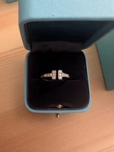 Tiffany & Company T Diamond Wire Ring in 18k White Gold Size 5.5 - Picture 1 of 9