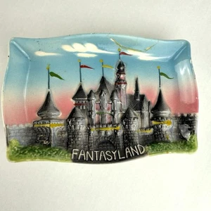 Vtg Disneyland Tray 1950’s Fantasyland Ceramic Sleeping Beauty 3-D Castle Read - Picture 1 of 9