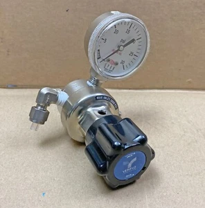 Veriflo IR400 s 4PBX4 Stainless Steel Regulator - Picture 1 of 7
