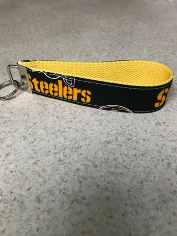 Key Ring Fob - Wristlet Style - Pittsburgh Steelers Old School Logo - NFL - NEW Cover