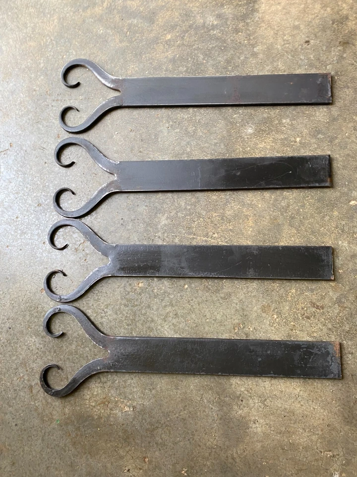 Anciennes contres pentures moustache en fer, ferrures charnières - Photo 1/2