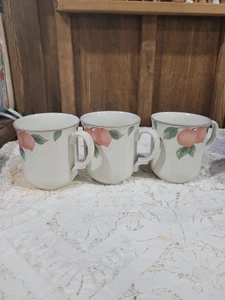 Mikasa, 3er Set Obst Panorama Kaffeetassen Pfirsiche Pflaumen Trauben - Bild 1 von 7