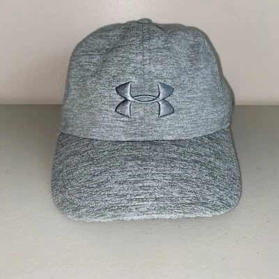 Gorra Under Armour para mujer ajustable con tirantes gris Foto 1 de 4