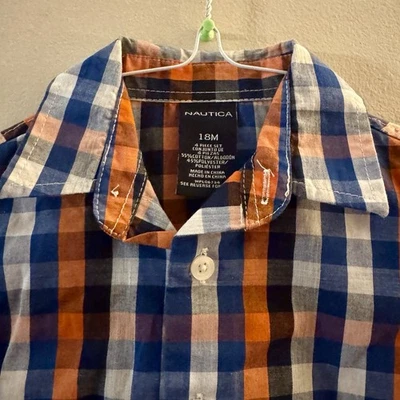 Camisa con botones Nautica para niños talla 18 meses naranja/azul manga larga a cuadros Foto 1 de 4