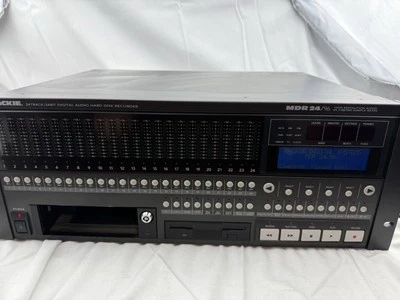 Grabadora de disco duro de audio digital Mackie MDR 24/96 pistas  Foto 1 de 4