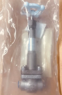 BESTOBELL CNT-30B1D2C   DN15 CRYOGENIC GLOBE VALVE **NEW IN SEALED PACKAGE** - Image 1 of 4