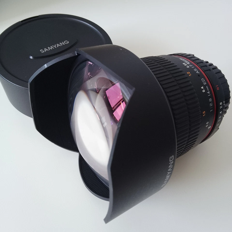  SAMYANG 14mm f/2.8 Ultra Gran Angular. para Nikon F con CHIP AE - Imagen 1 de 3
