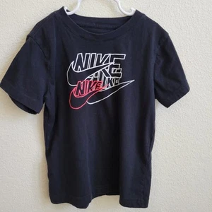 Nike Kids Black T-Shirt Short Sleeve With White & Red Lettering & Logo Size 7 - Picture 1 of 5