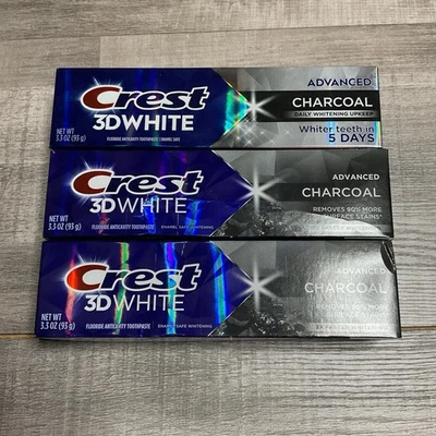 3 Pack Crest 3D White Advanced Charcoal Toothpaste 3.3 OZ Exp: 2027 And 2028 - Image 1 of 3
