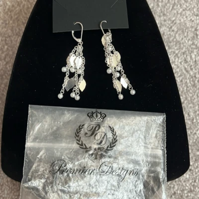 Nuevos pendientes colgantes Premier Designs ala de plata y perlas Foto 1 de 3