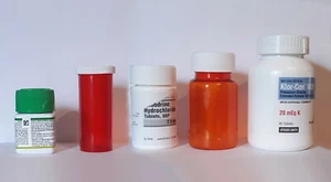 Lot of 4 - Plastic Rx Pill Pharmacy Medicine Bottles - Used (Choose Your Size) - Picture 1 of 3