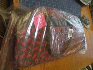 ULTA NIP RED BLACK Beauty Tote Bag. Beach Bag, Travel Bag, Women's Bag 24" - Picture 1 of 4