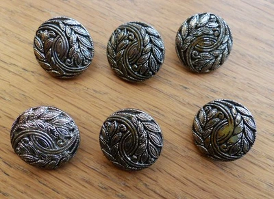 6 Vintage Ear of Wheat Round Metallic Buttons - Image 1 of 3