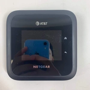 NETGEAR MR6500 Mobile Hotspot Router - Picture 1 of 6
