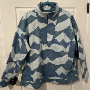 Lularoe Persistent Half Zip Pullover Retail $60 - Picture 1 of 8
